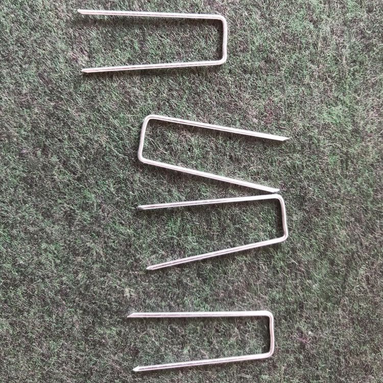 Lawn and Garden Staples Stake (54)