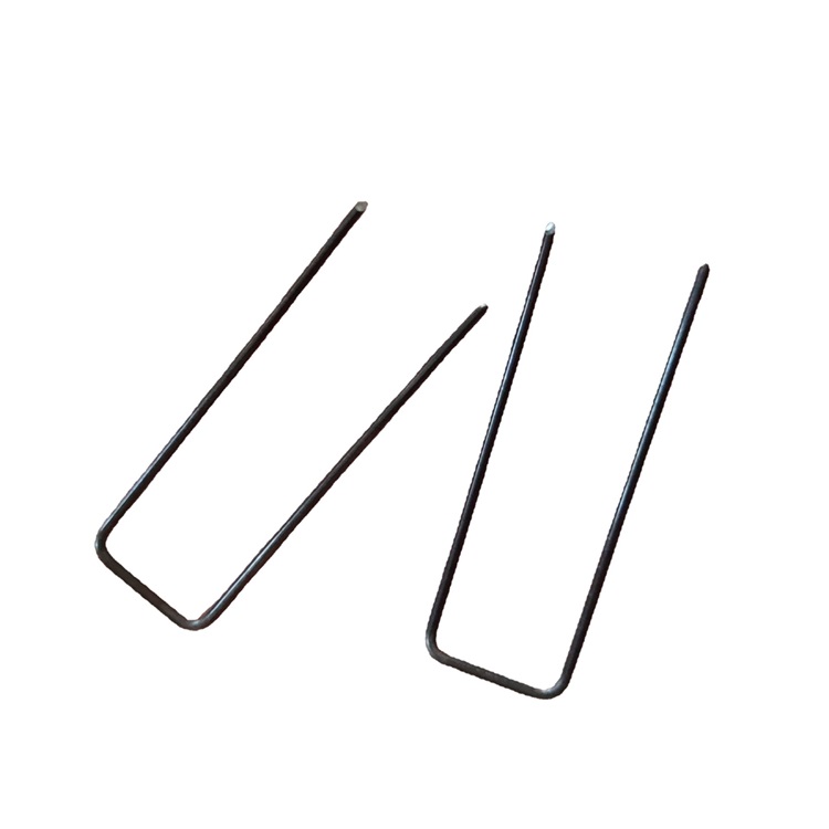 Lawn and Garden Staples Stake (69)