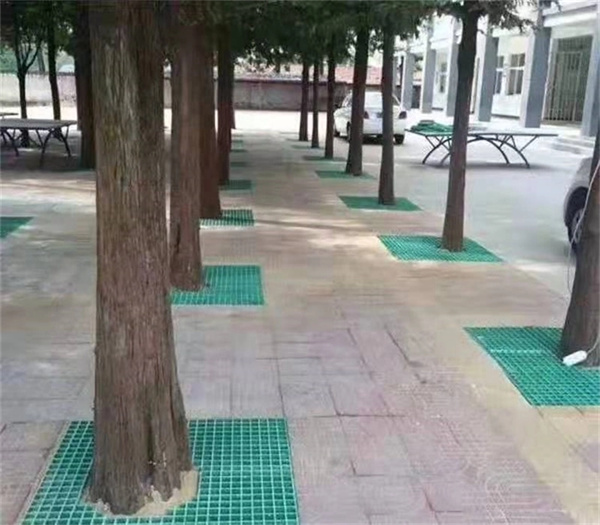 Tree Gratings Protecting Trees and Enhancing Urban Green Spaces